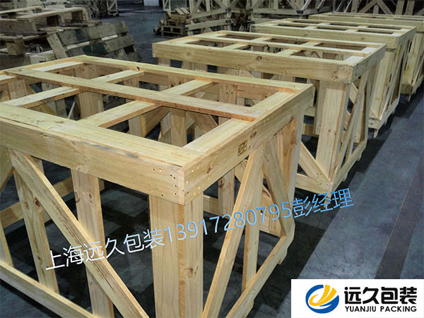 上海包裝木箱定制用防腐木更環(huán)保、更耐用